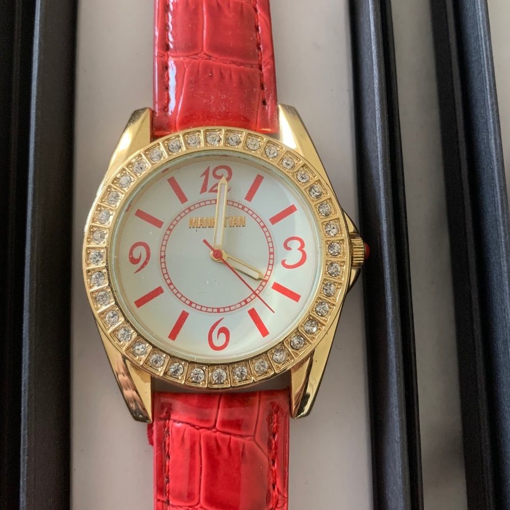 NWOT Manhattan by Crotan Ladies Quartz Watch, Leather Band, Red